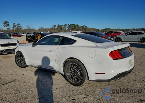 2022 Ford Mustang z USA, uszkodzony, nr VIN 1FA6P8TH8N5115032